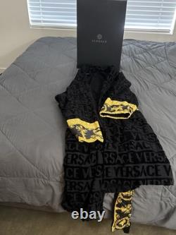 Authentic VERSACE Baroque Bathrobe Mens XXL Black/Gold Special Item With Box