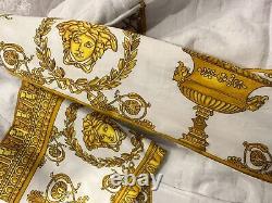 BRAND NEW Versace Baroque Bathrobe Gold/white Medusa Print Size M IT