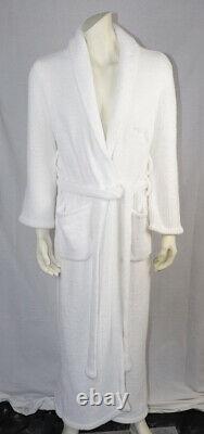 Bathrobe Mgm Grand Villas. Hotel Chenille White Breathable Unisex Look