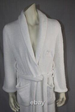 Bathrobe Mgm Grand Villas. Hotel Chenille White Breathable Unisex Look