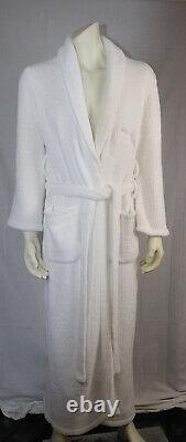 Bathrobe Mgm Grand Villas. Hotel Chenille White Breathable Unisex Look