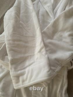 Matouk HS052-MLROB-WHITE MEDIUM/LARGE BATHROBE