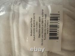 Matouk HS052-MLROB-WHITE MEDIUM/LARGE BATHROBE