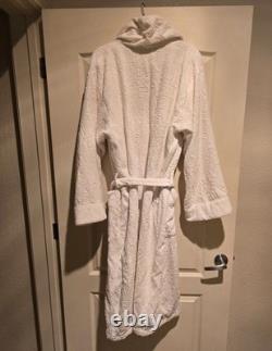 Medusa Unisex ALL WHITE Belted Bathrobe Mens Size XL