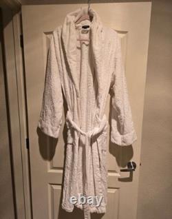 Medusa Unisex ALL WHITE Belted Bathrobe Mens Size XL
