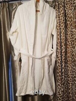 Nefertari Hooded Bathrobe Womem Men 100% organic Egyptian Cotton (High Quality)
