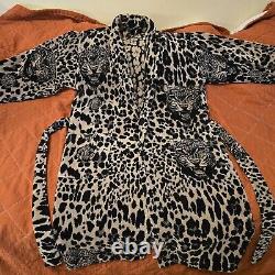 Roberto Cavalli WILD JAGUAR bathrobe. Worn 2 or 3 times. Large