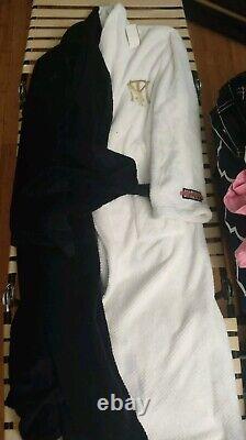 Scarface shoe palace limited tony miami montana black white bath robe new