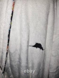 Tommy Bahama Bath Robe Men L/XL Embroidered Parrot With Flowers on Back NWT