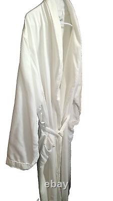 Trump Hotel Bathrobe Embroidery Hotel Logo NEW 2024 White Satin Style