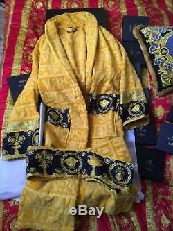 VERSACE BATHROBE MEDUSA Unisex home New in Box ORIGINAL AUTHENTIC ITALY 1 left