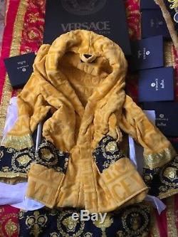 VERSACE BATHROBE MEDUSA Unisex home New in Box ORIGINAL AUTHENTIC ITALY 1 left