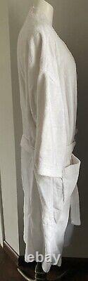 VTG Disney World Bath Robe Adult One Size White Hollywood Tower Hotel Pockets