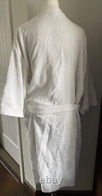 VTG Disney World Bath Robe Adult One Size White Hollywood Tower Hotel Pockets