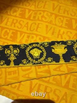 Versace I? Baroque Bathrobe Bathrobe YellowithGold/Black Size Large
