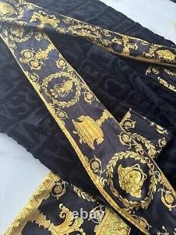 Versace baroque bath robe SIZE M Perfect Condition