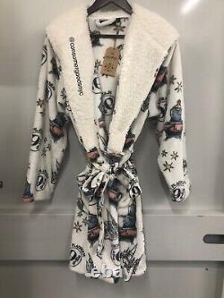 Wizarding World of Harry Potter Hogwarts Platform 9 3/4 Bathrobe UNISEX- Small